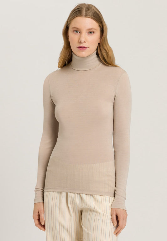 Woolen Silk - Long-Sleeved Turtleneck Top