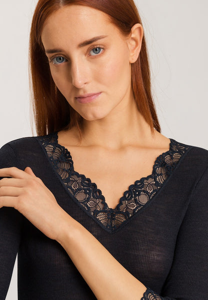 Woolen Lace - Crop Sleeved Top