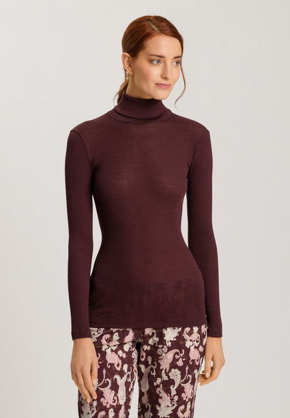 Maria - Long-Sleeved Turtleneck Top