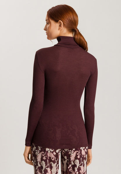 Maria - Long-Sleeved Turtleneck Top