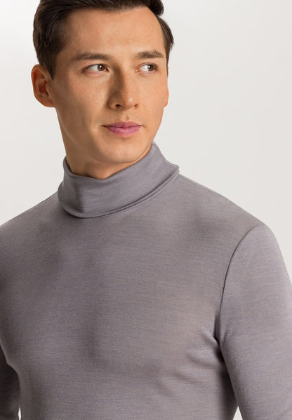 Woolen Silk - Long Sleeved Turtleneck Shirt