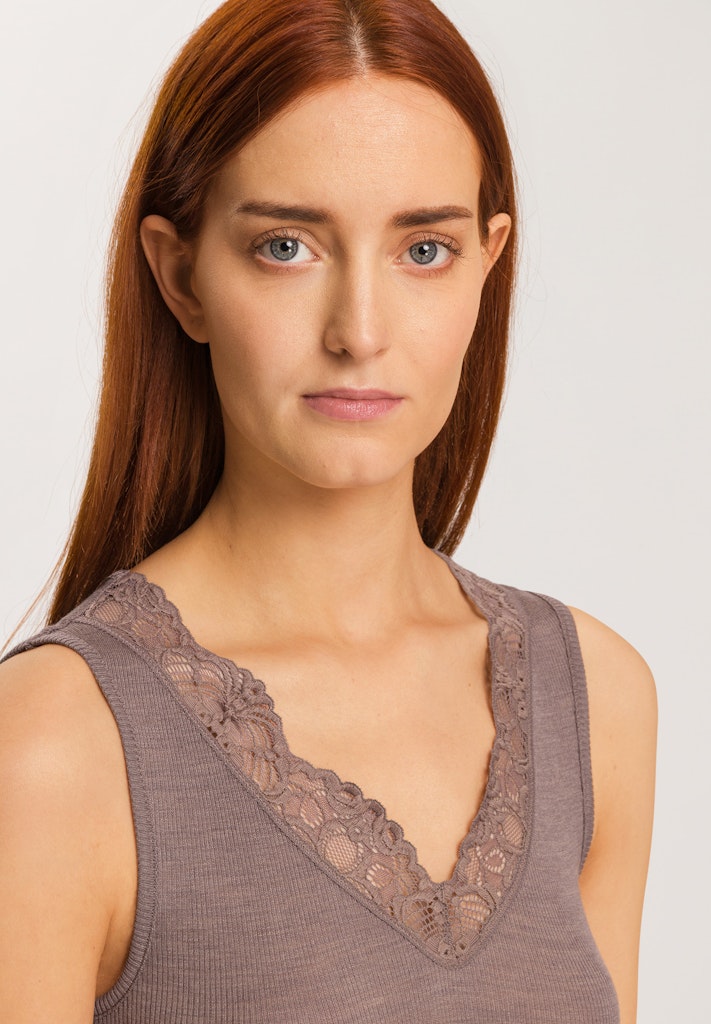 Woolen Lace - Sleeveless Top