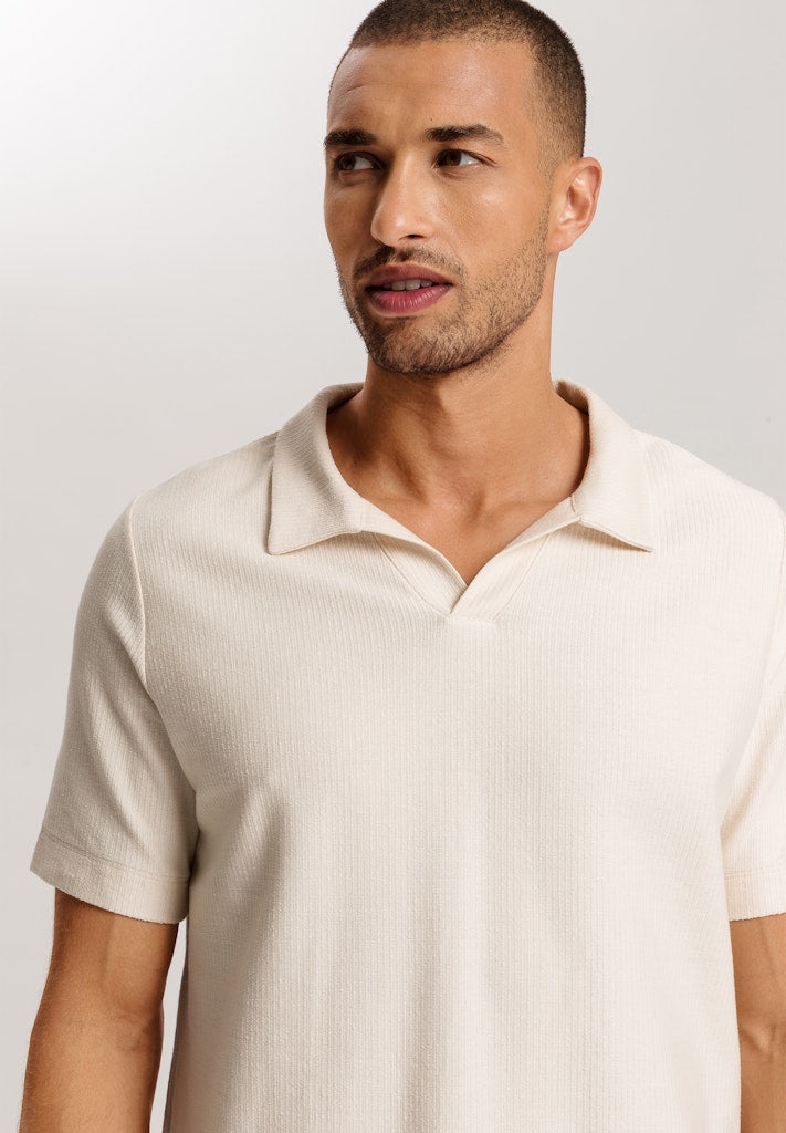 Loungy Summer - Short Sleeved V-Neck Shirt